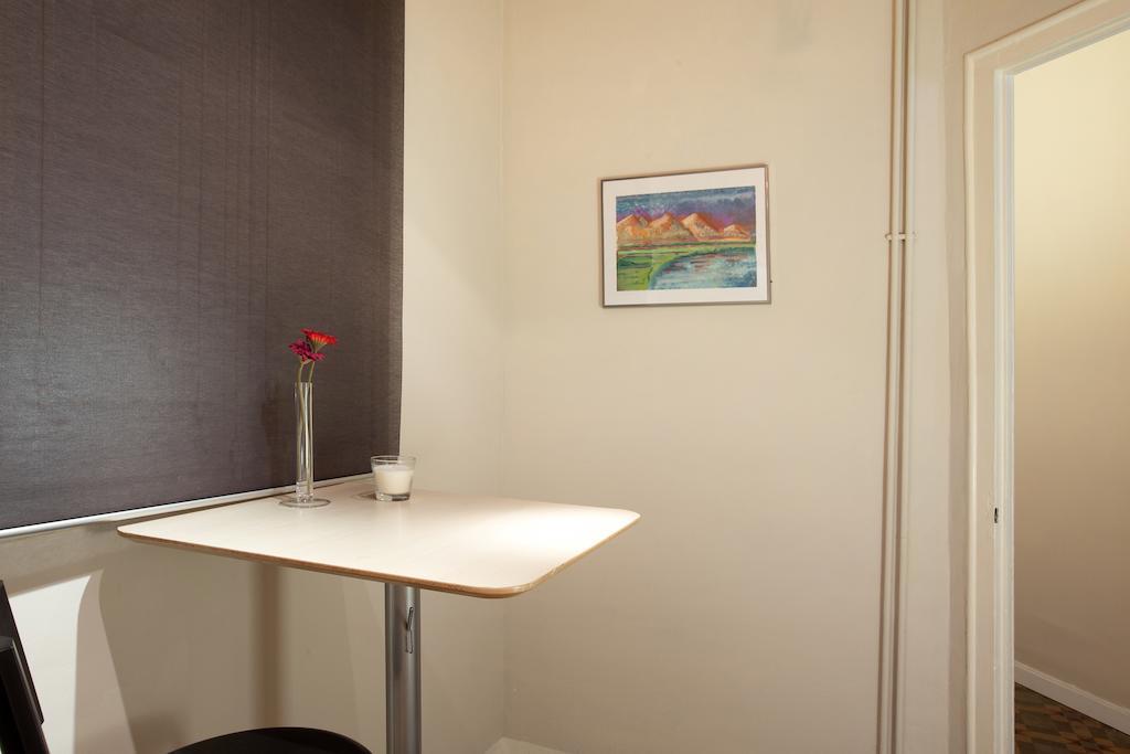 Modernist Apartment Barcelona Bilik gambar